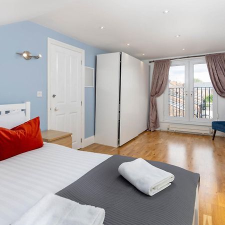 Air Host & Stay - Rockfield House - Sleeps 8 Liverpool Bagian luar foto