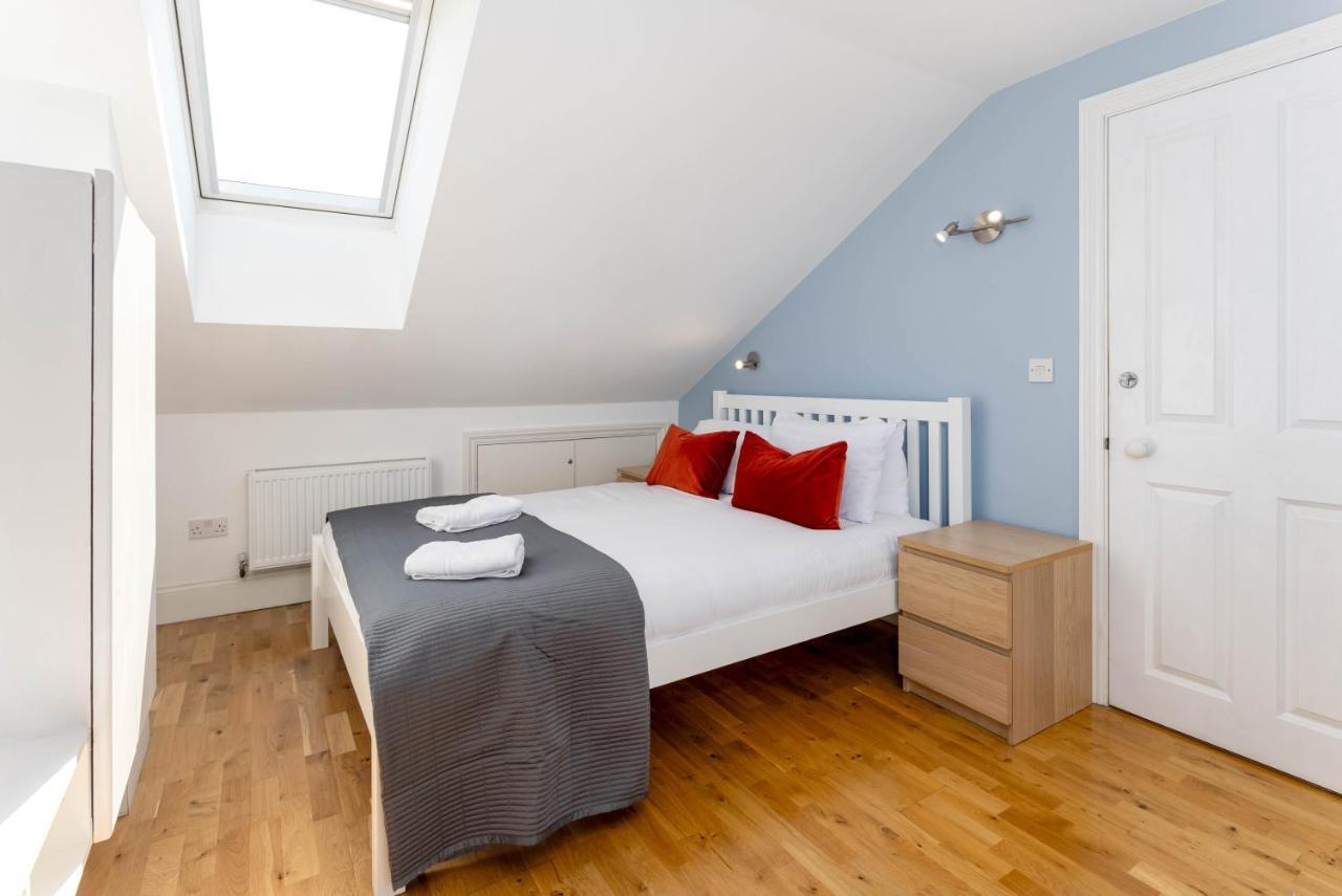 Air Host & Stay - Rockfield House - Sleeps 8 Liverpool Bagian luar foto