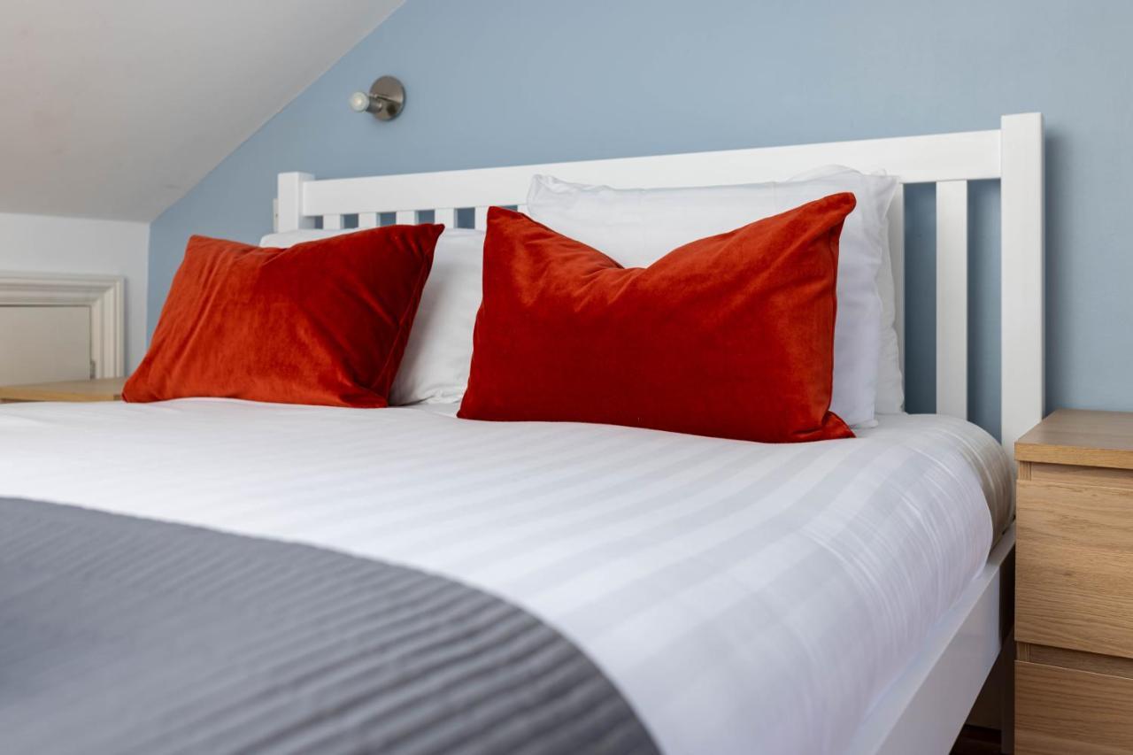 Air Host & Stay - Rockfield House - Sleeps 8 Liverpool Bagian luar foto